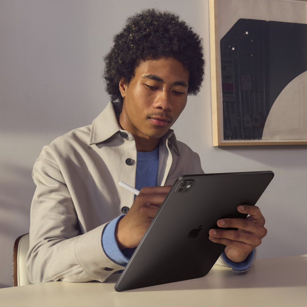 iPad Pro 11" Wi-Fi 256GB Stříbrný (2024)