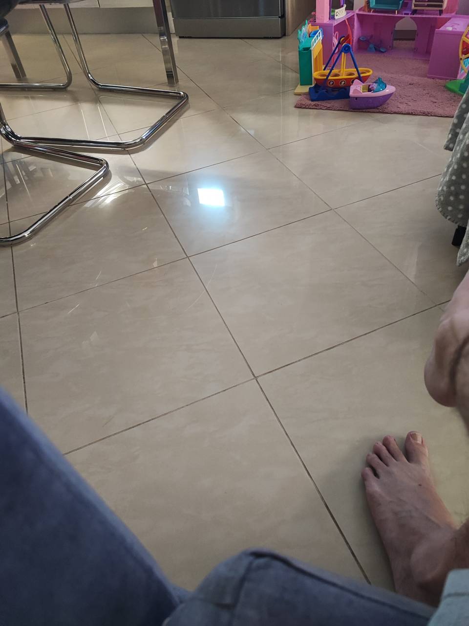Φωτογραφία 1 από 1 από κριτική πελάτη για το Dyson V12 Detect Slim Absolute (2023) Επαναφορτιζόμενη Σκούπα Stick 25.2V Yellow/Iron/Nickel