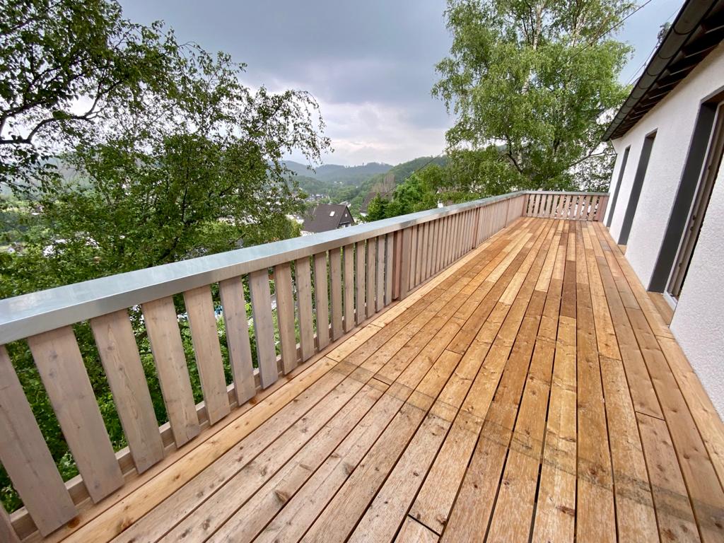 05 Großer Balkon