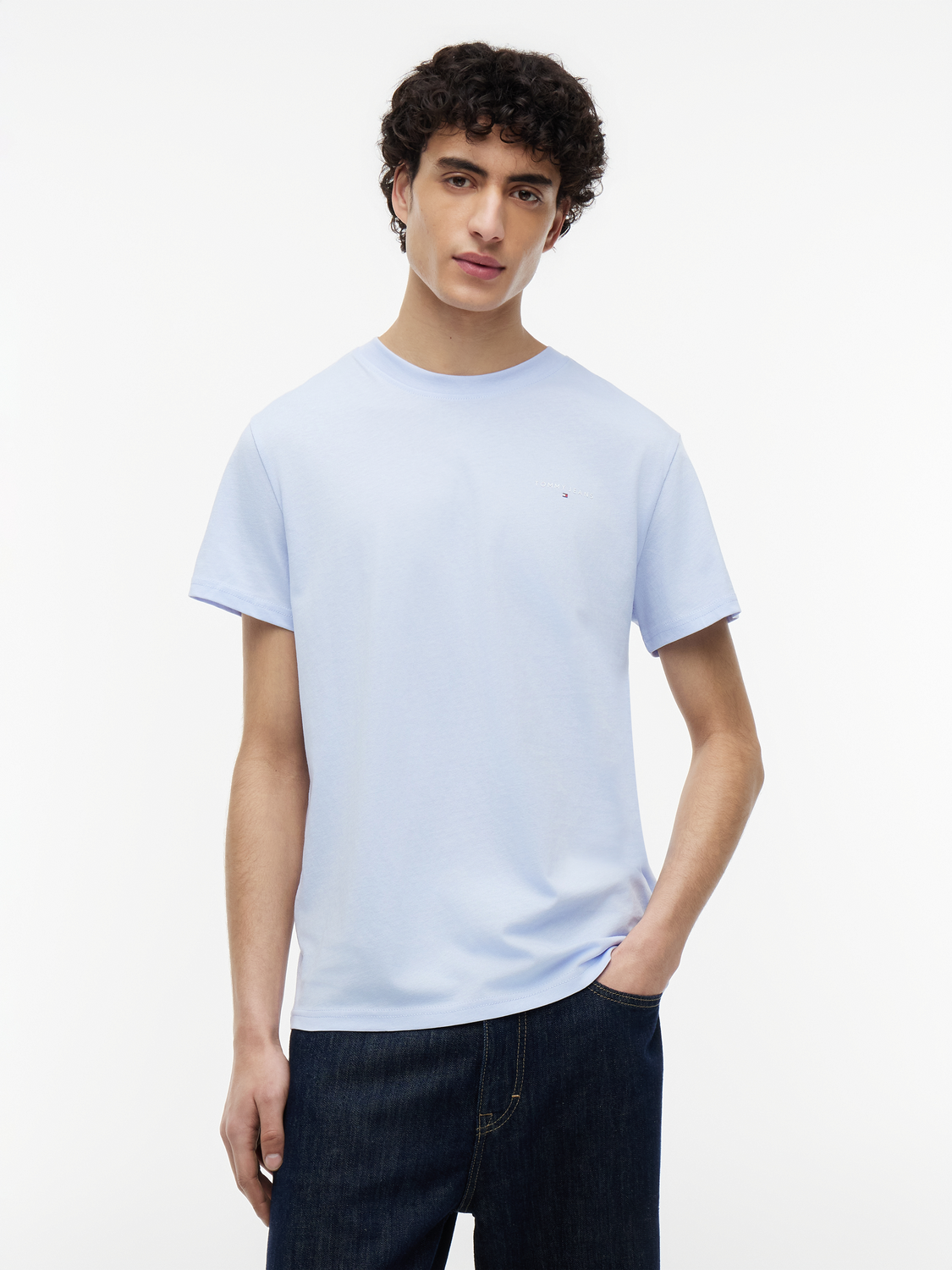 TJM SLIM LINEAR CHEST TEE EXT male