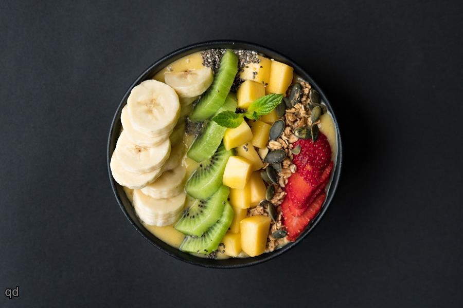 Medium Cafe Tropical Smoothie