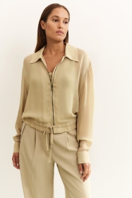 Blouse jacket with zipper