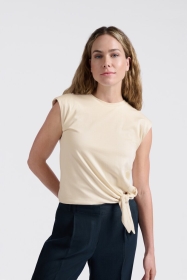 Sleeveless top with knot