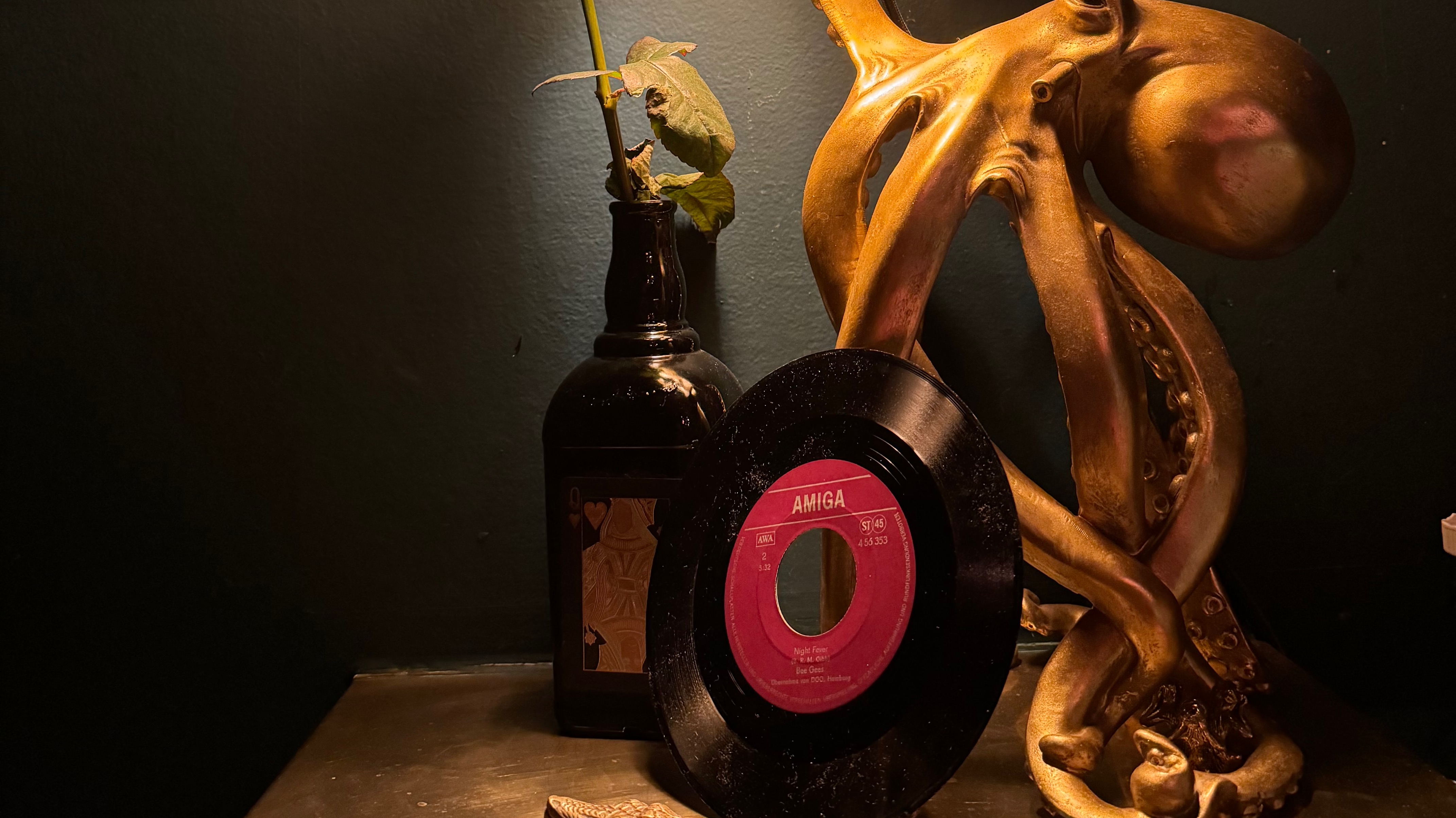 Vinyls & Champagne