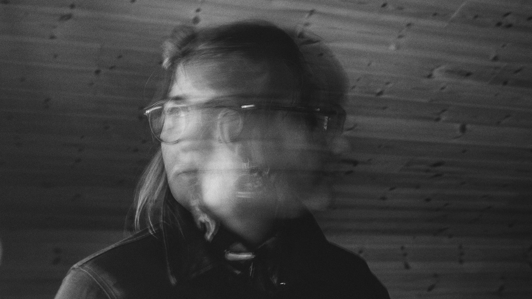 Viic Woods – Unravel Time