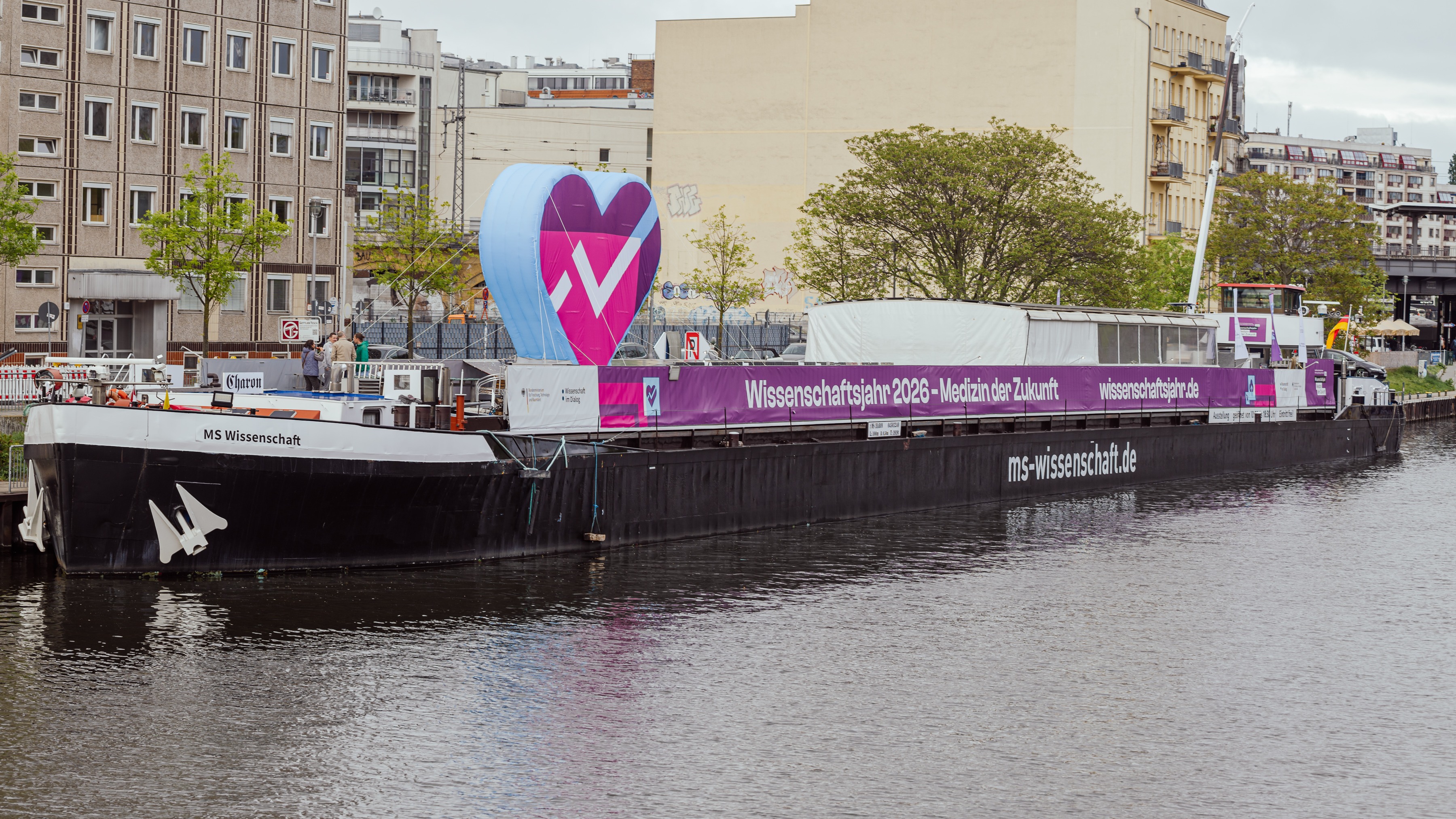 MS Wissenschaft in Köln: Die Ausstellung auf dem Frachtschiff