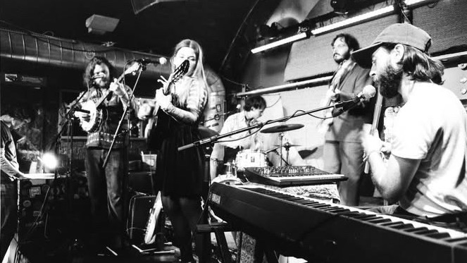 Elsdeer & The Belgian Blue live in The Other Room at Gibney‘s Berlin