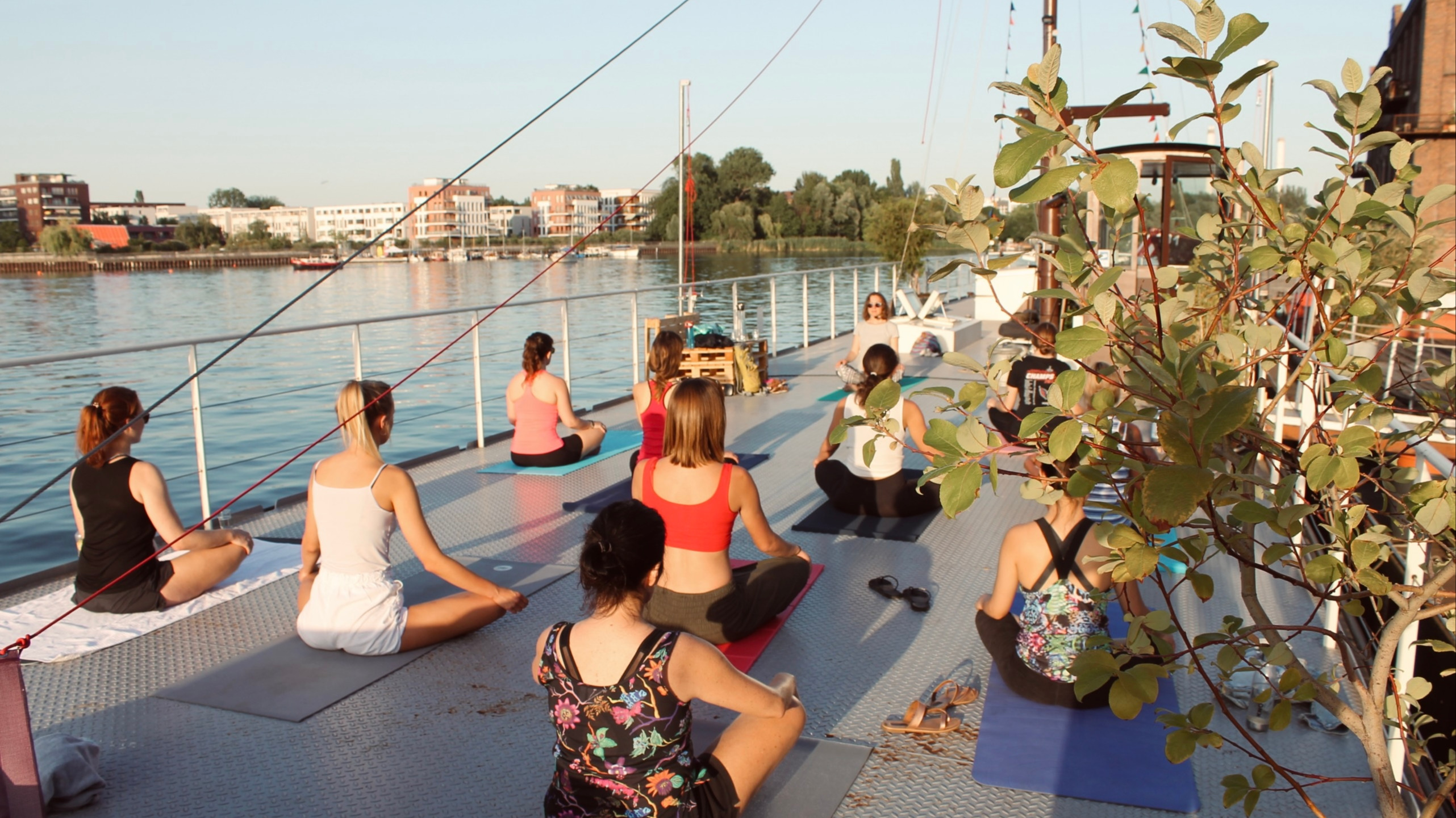 Connected Women - Tagesretreat für Frauen auf dem Wasser