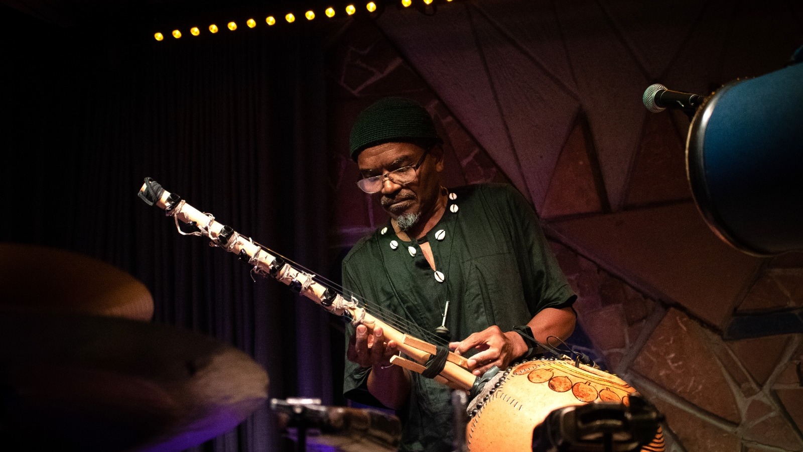 Pape Dieye mit dem What ELz Sound Orchestra und Gästen