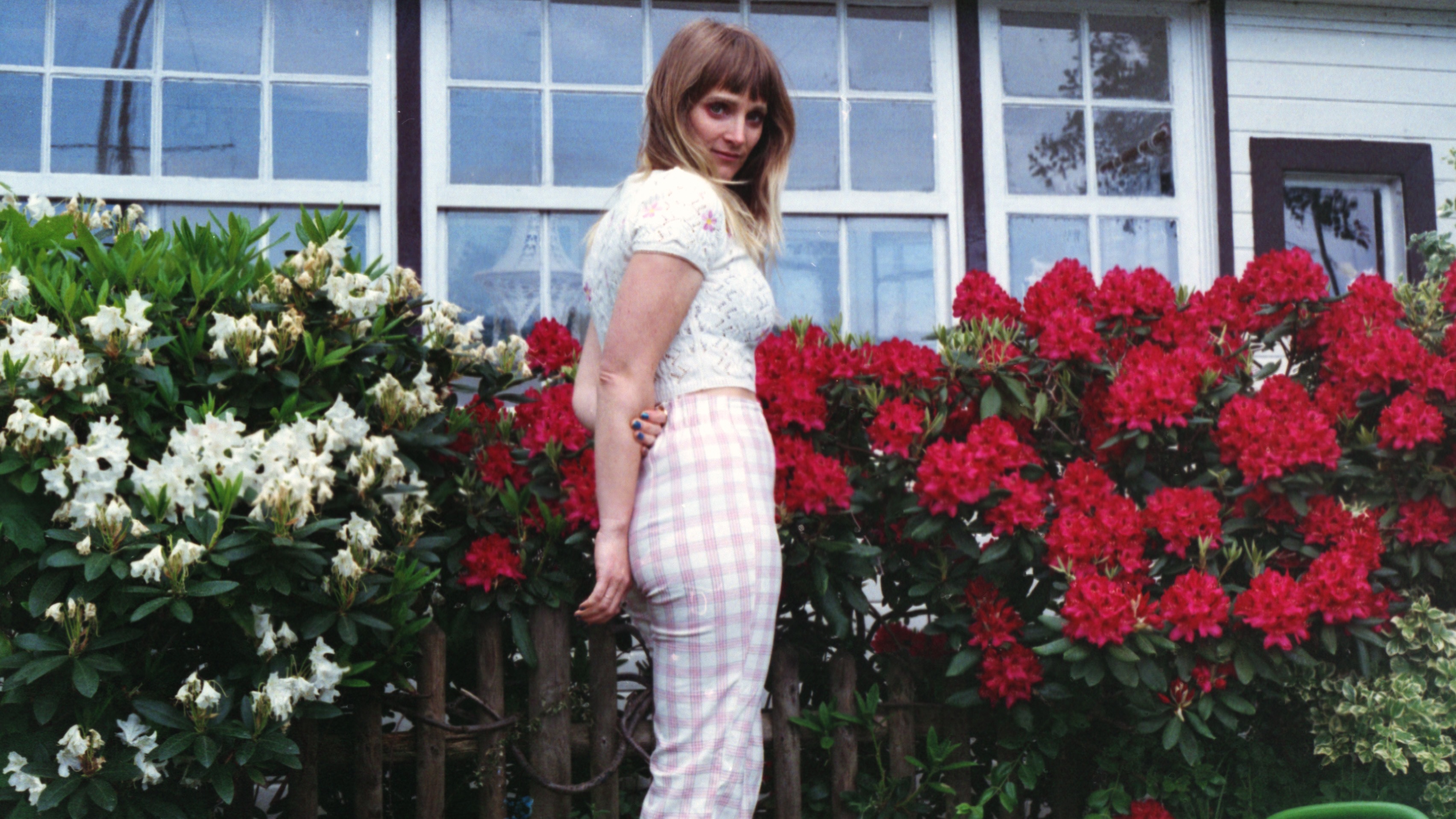 Emma Elisabeth SUPPORT: Reema – Indie, Folk, Pop