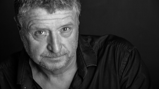 Wolfgang Franßen liest aus "Einer sollte ihm mal sagen, dass er tot ist"