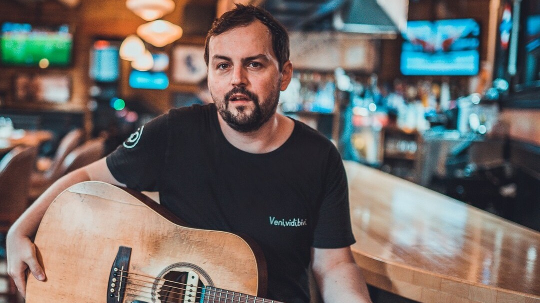 F+K LIVE SOUNDS: ROB MOIR (Singer-Songwriter, CAN)