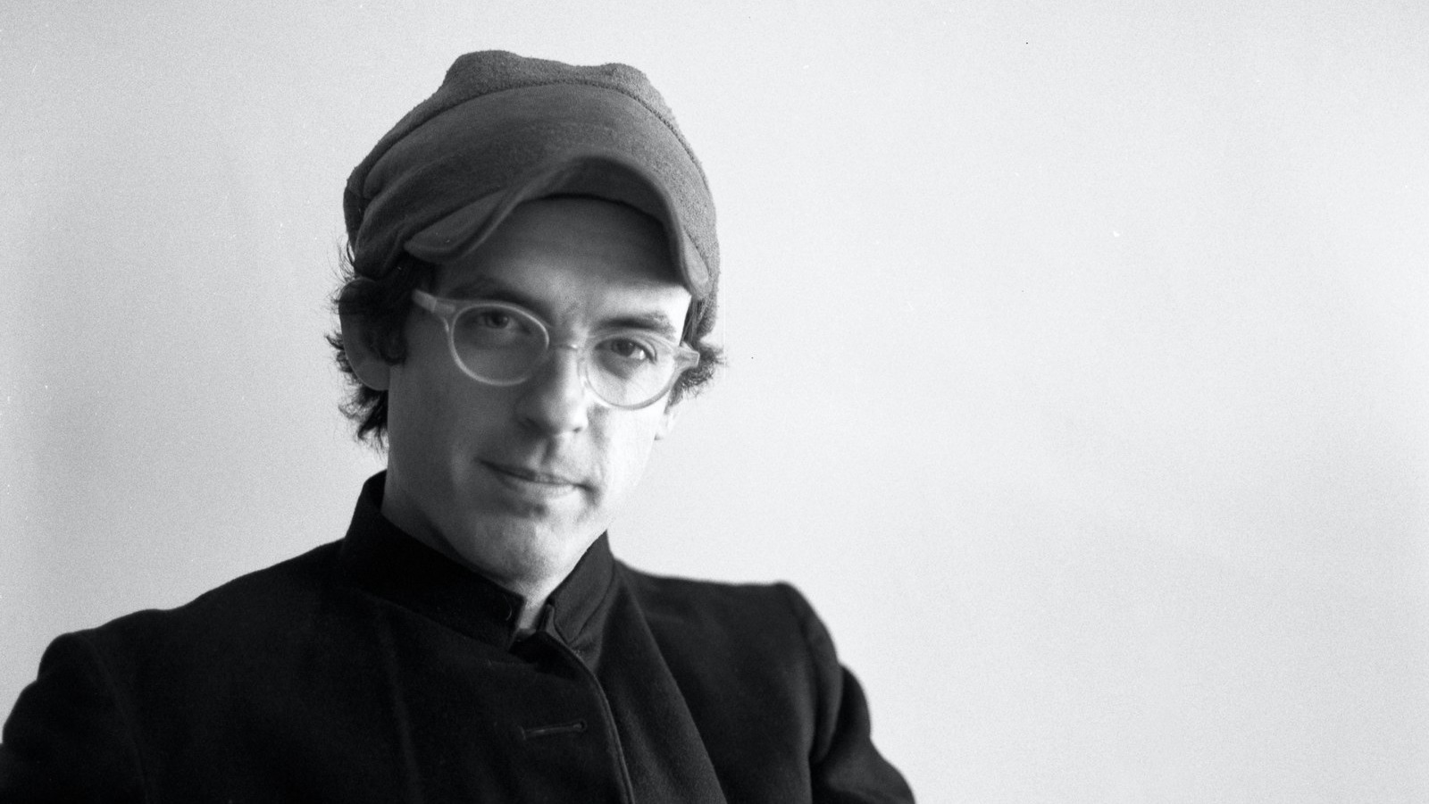 CLAP YOUR HANDS SAY YEAH