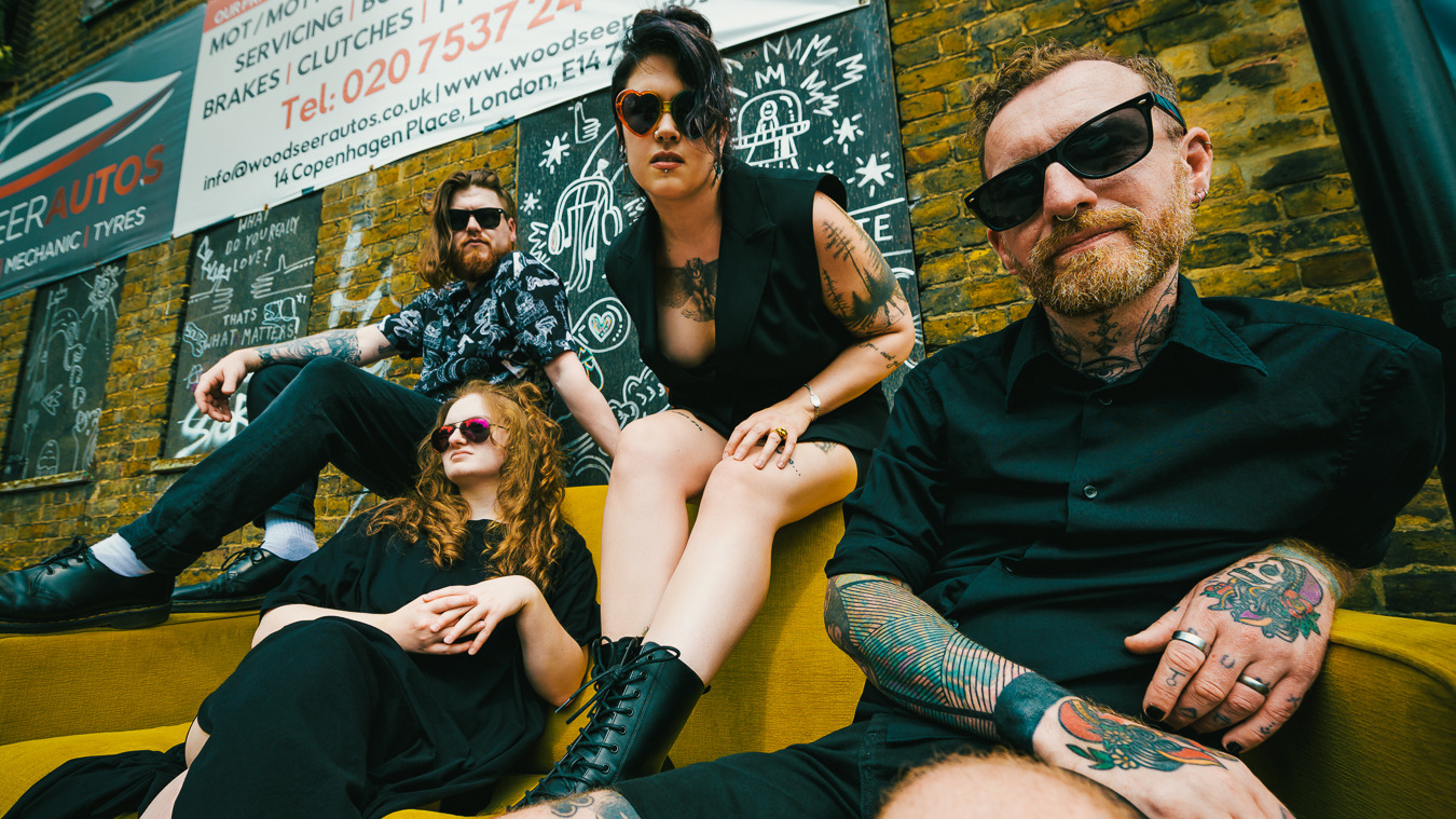 Konzert: Millie Manders and The Shutup / monomonaco (punkrock)