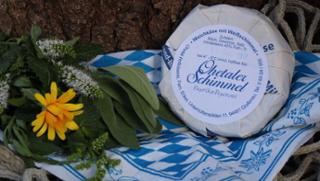 Ohetaler Schimmel Knoblauch/Schnittlauch Schimmelkäse Kräuterkäse von Hofkäserei Ecker in Grafenau