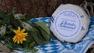 Ohetaler Schimmel Paprika Kräuterkäse Schimmelkäse von Hofkäserei Ecker in Grafenau