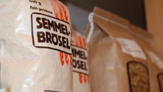 Semmelbrösel Weizensemmelbrösel von GRAFMÜHLE - Bioholzofenbäckerei & Biomühle in Thyrnau