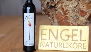 Nusslikör Nusslikör Nusslikör von Manuel Engel Naturbrennerei in Schönau