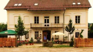Biowirtshaus Zum Fliegerbauer - Im Stelzlhof in Passau