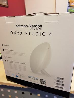 Harman Kardon Onyx Studio 4-4