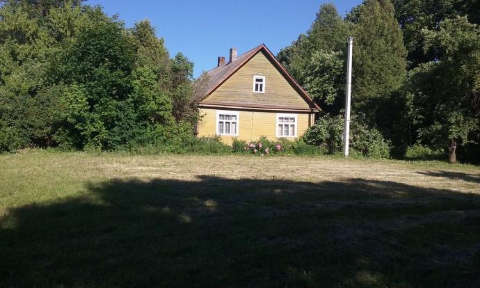 Sodybą.-0