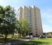PARDUODAMAS ERDVUS, PATOGIAI SUPLANUOTAS 3 KAMBARIŲ BUTAS NEMUNO G. 80.-0