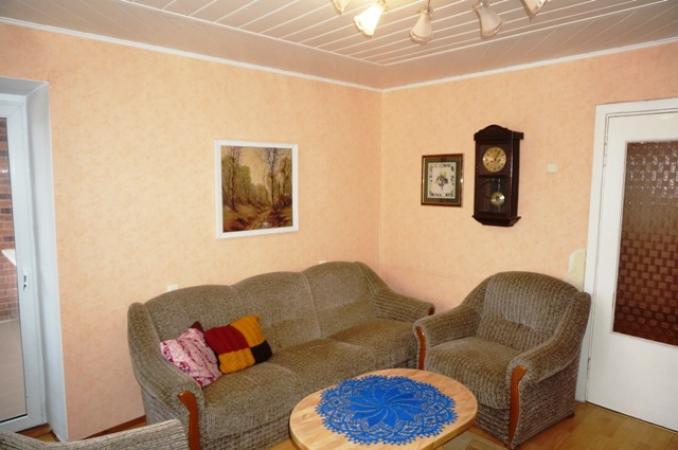 2 k. butas Naujųjų Elmininkų k. Anykščių r. -0