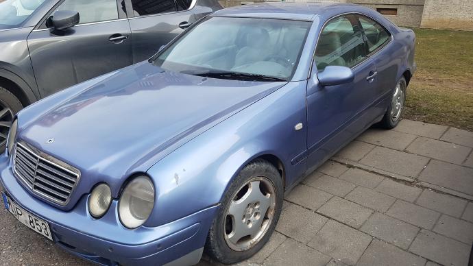 Parduodu automobili-0