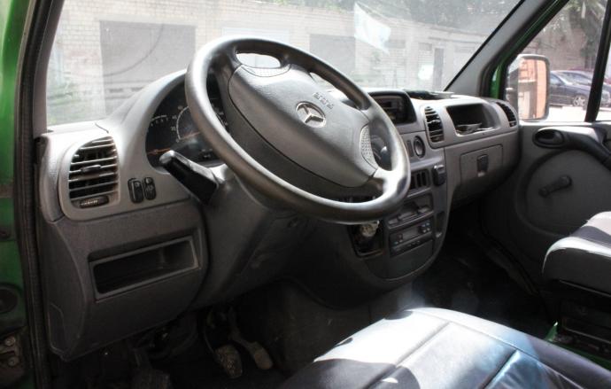 Parduodamas automobilis Mercedes Benz 208 -0