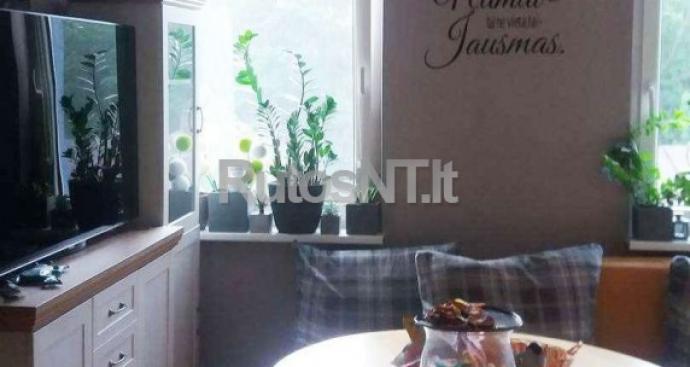 Parduodamas 2- jų kambarių butas Kretingos centre, Birutės gatvėje-0