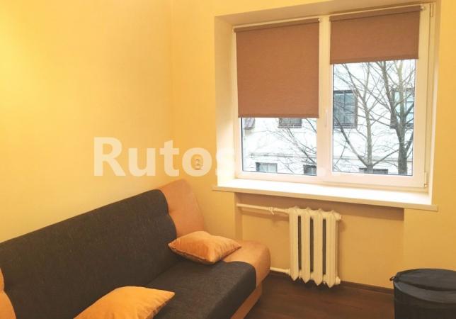 Parduodamas vieno kambario butas J.Karoso gatvėje-0