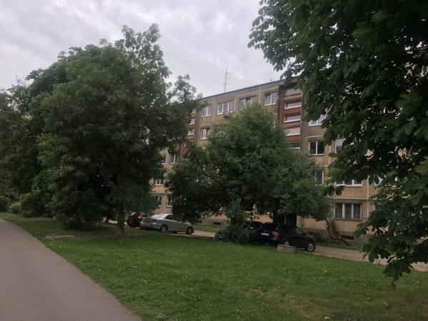 3 kambarių butas Kaune-0
