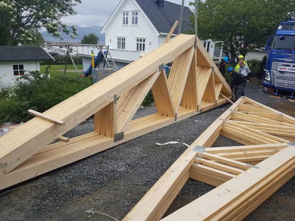 Stogo konstrukcijų (santvarų) gamyba ir montavimas-0