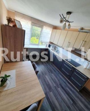 Parduodamas 4- rių kambarių butas Naujakiemio gatvėje-0