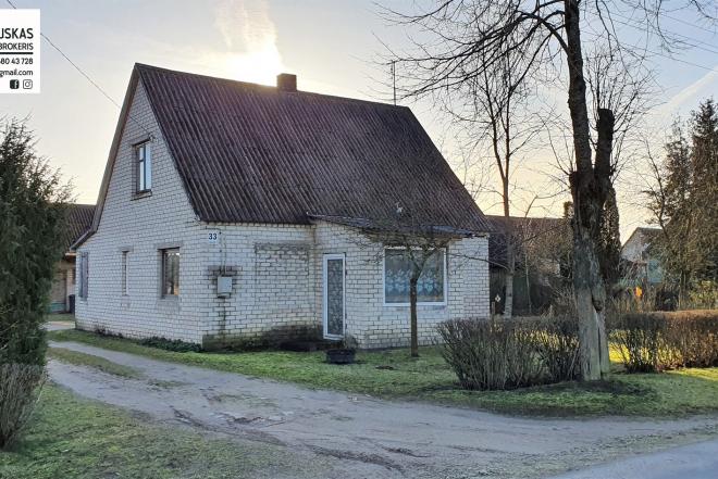 PARDUODAMAS MŪRINIS GYVENAMASIS NAMAS GYVOLIŲ K. MAŽEIKIŲ R.-0