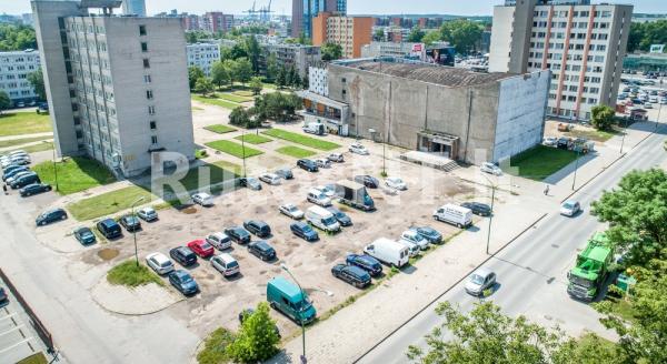 Parduodamas vieno kambario su niša butas Paryžiaus Komunos gatvėje-0
