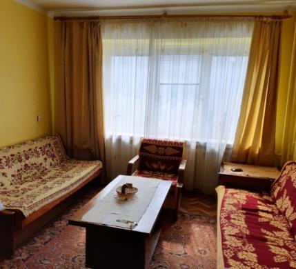 2 k. butas Gedimino g. Kupiškio m.-0