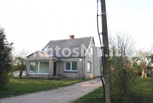 Parduodama namo dalis Maciuičių kaime-0