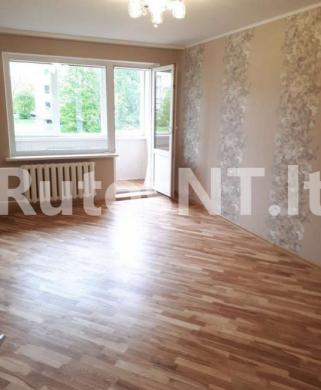 Parduodamas 3-jų kambarių butas Statybininkų prospekte-0