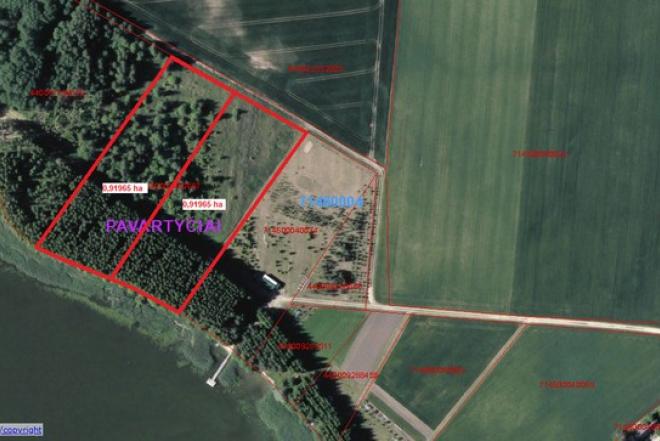 Parduodamas prie Arimaičių ežero su pakrante išskirtinis 0,91965 ha žemės sklypas.-0