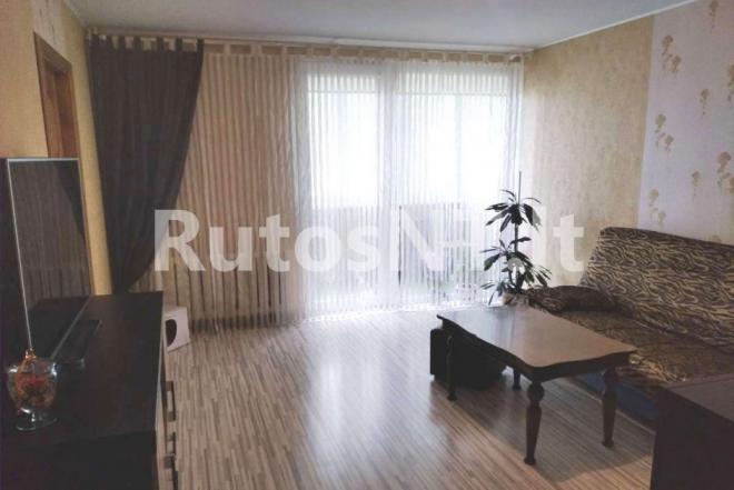 Parduodamas 4-rių kambarių butas Kauno gatvėje-0