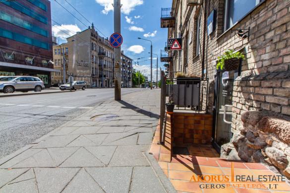gerospatalpos.lt - DIDELIS ŽMONIŲ SRAUTAS, ATSKIRAS ĮĖJIMAS-0