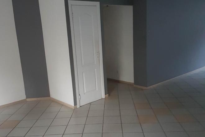Parduodama naujai įrengta komercinės paskirties patalpa.-0