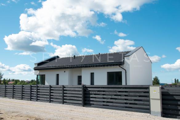 Parduodamas 95 kv. m. namas Jurgio Ožeraičio g., Kluonaliuose!-0