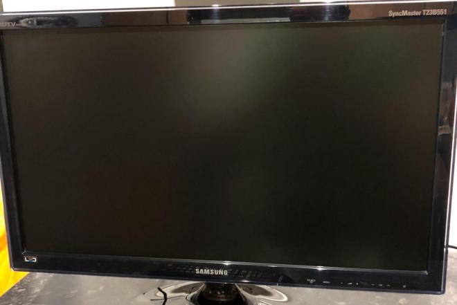 Samsung SyncMaster Led Smart slim Full HD TV monitorius su originaliu distanciniu pulteliu, 23" coliai ~59cm. Tvarkingas. kaina 99.99e. yra galimybė atvezti už papildomą kainą.-0
