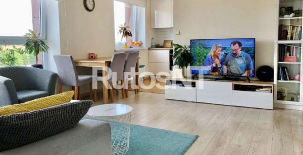 Parduodamas 3-jų kambarių butas Baltijos prospekte-0