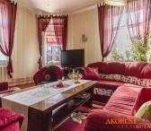 gerasbutas.lt - BUTAS SU AUKŠTOMIS LUBOMIS (3.5 m)-0