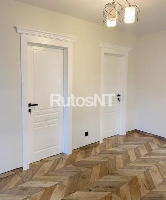 Parduodamas 3-jų kambarių su holu butas Laukininkų g.-0
