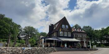 Nederland Limburg fietsroute Bert Sitters RonReizen hotel