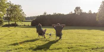 Tip voor nazomer en herfst: ga glampen!